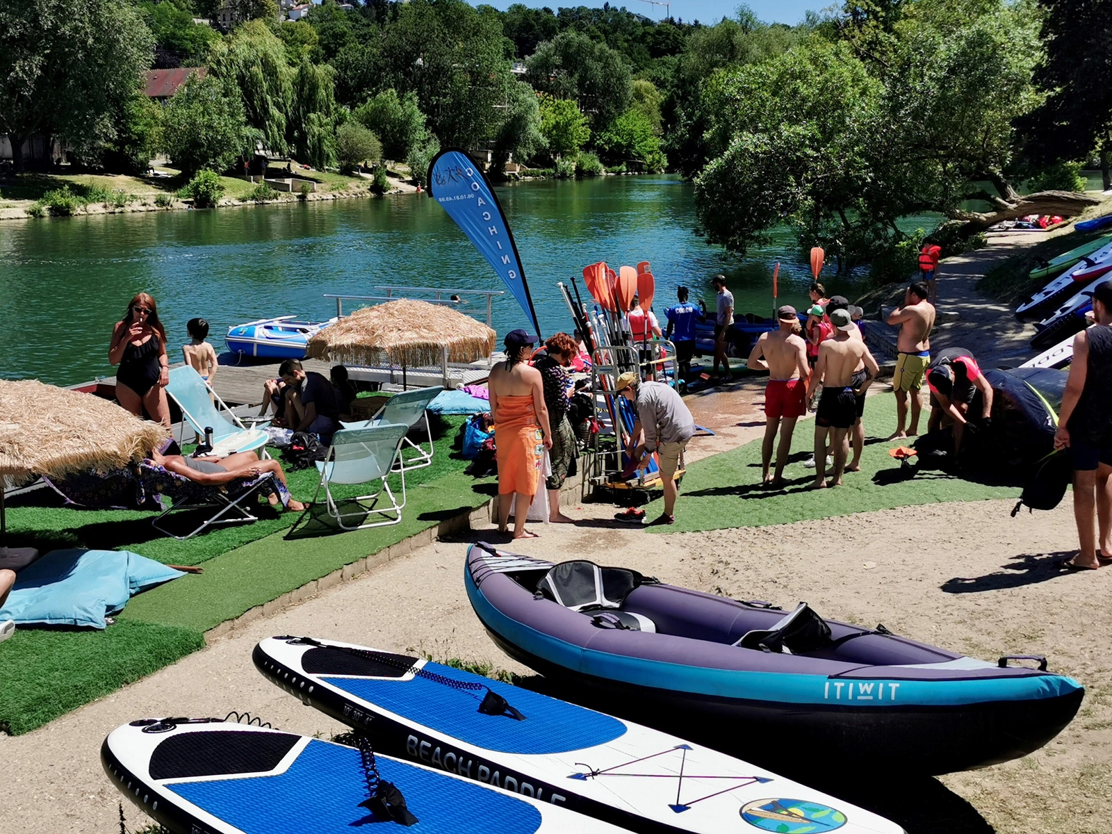 Base nautique Beach Paddle sur la Marne — kayaks et paddles